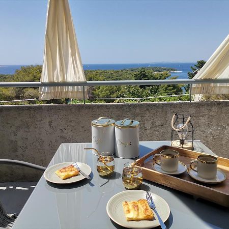 Apartmani Radic Примоштен Экстерьер фото