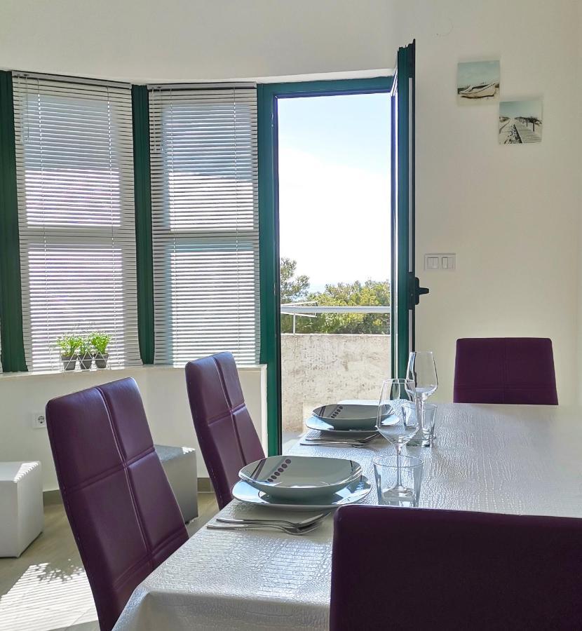 Apartmani Radic Примоштен Экстерьер фото