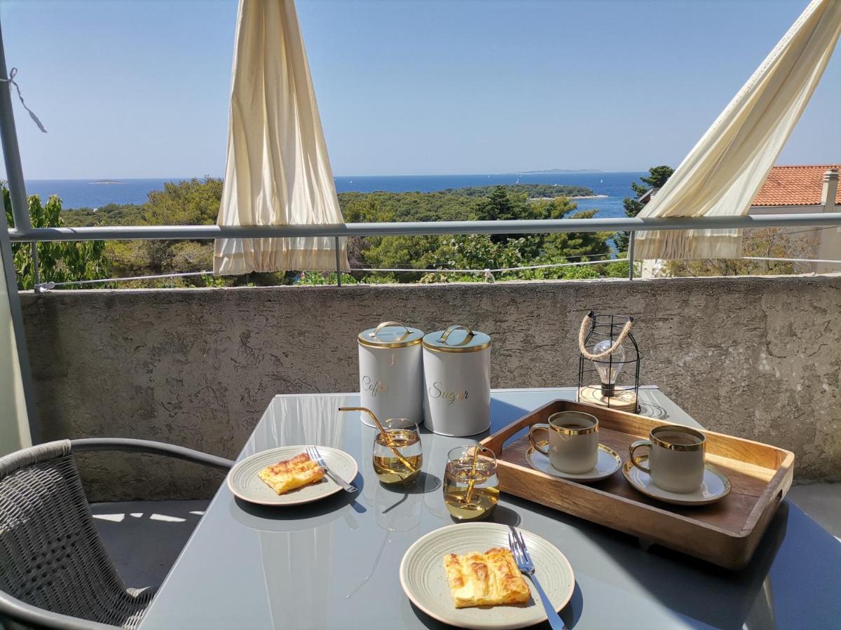 Apartmani Radic Примоштен Экстерьер фото